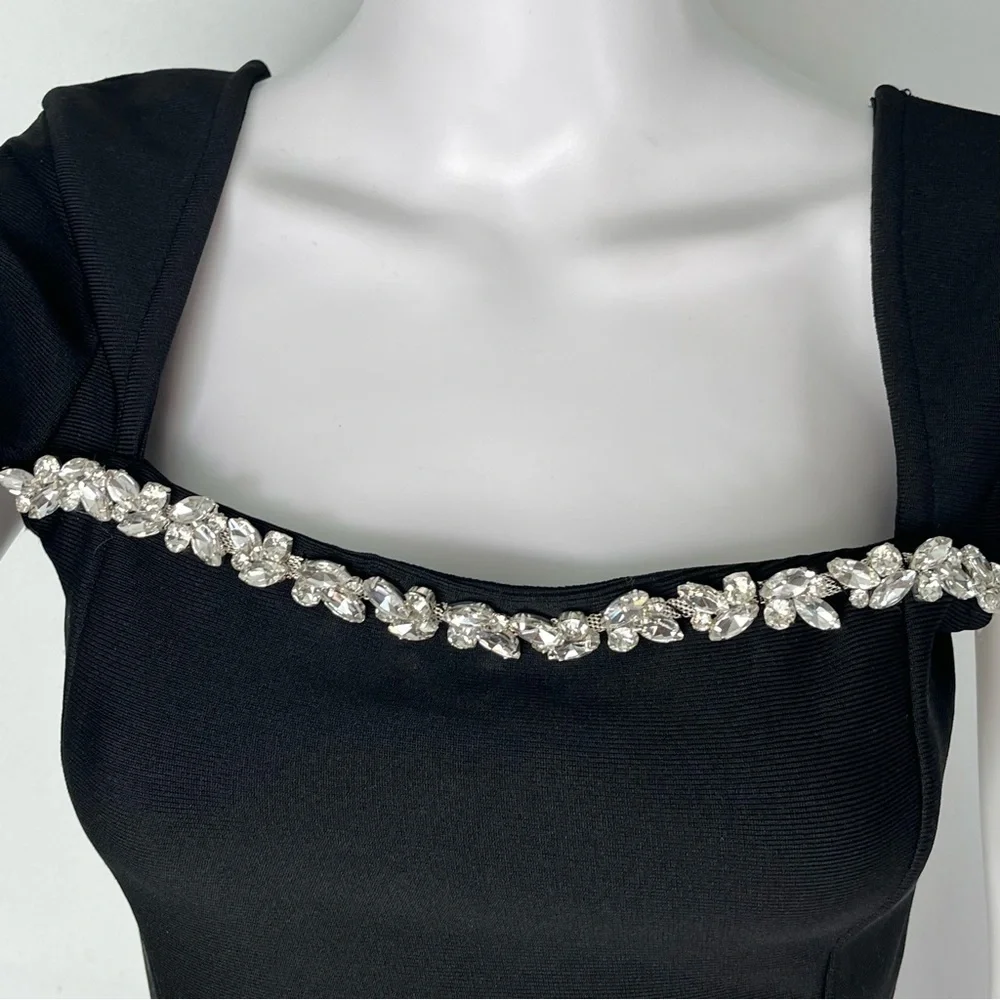 NWOT Dress Mini w/Embellished Neckline Bodycon Bandage Party Dress-Feminine Sz S